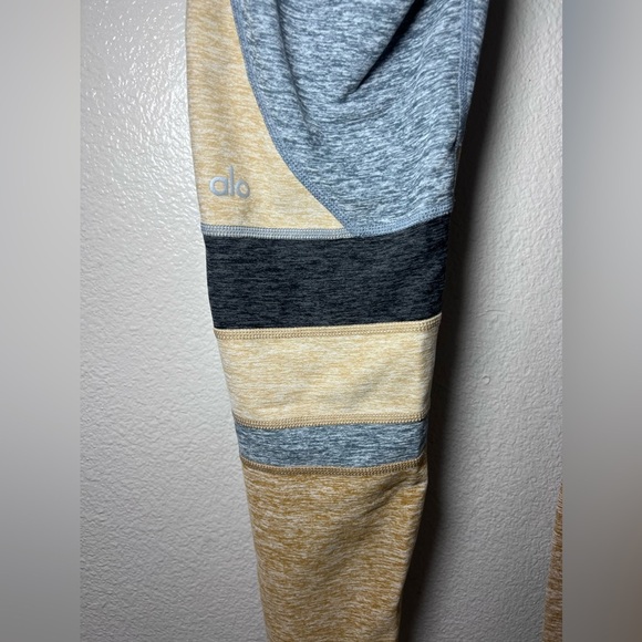 Alo Yoga Momentum Alosoft High-Rise Leggings Medium - Picture 4 of 6